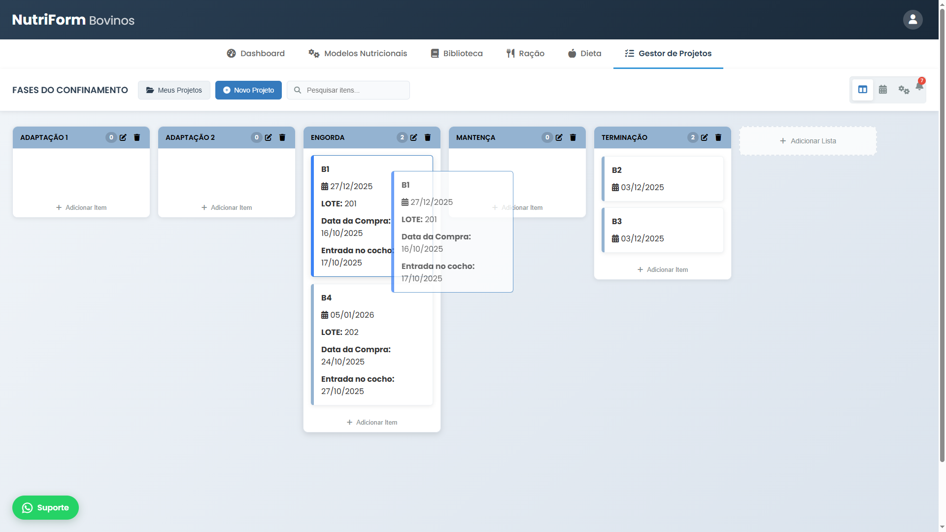 Painel de gestão de tarefas no estilo Kanban.